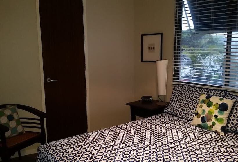 Marine Boutique Apartments