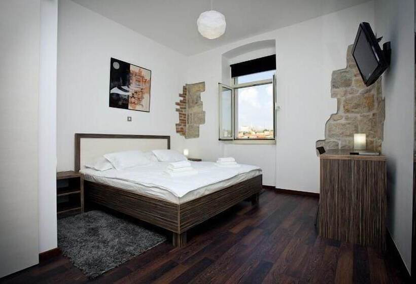 Marmontova Luxury Rooms