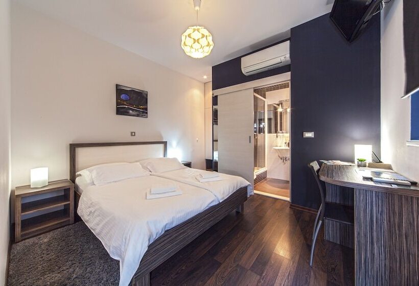 Marmontova Luxury Rooms