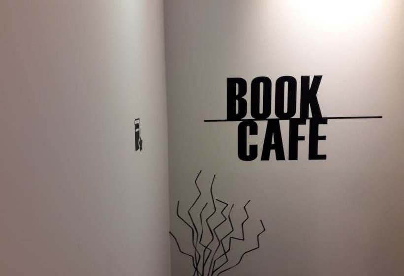 모텔 Mini Hotel 141