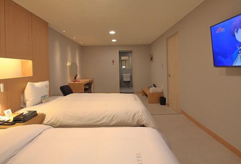 모텔 Mini Hotel 141