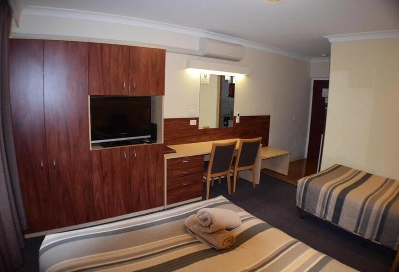 فندق على الطريق Acacia Motor Inn