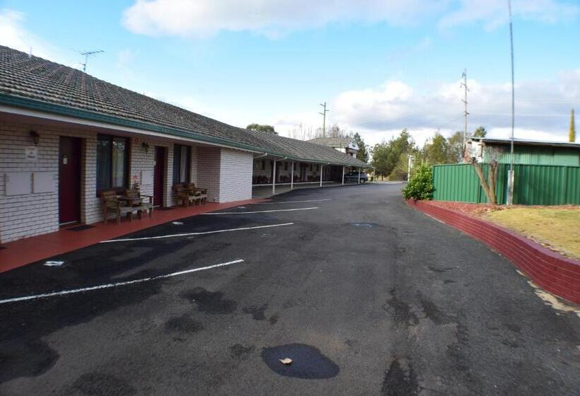 فندق على الطريق Acacia Motor Inn