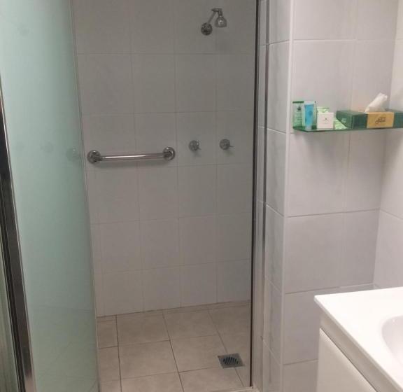 فندق على الطريق Alexander Motor Inn