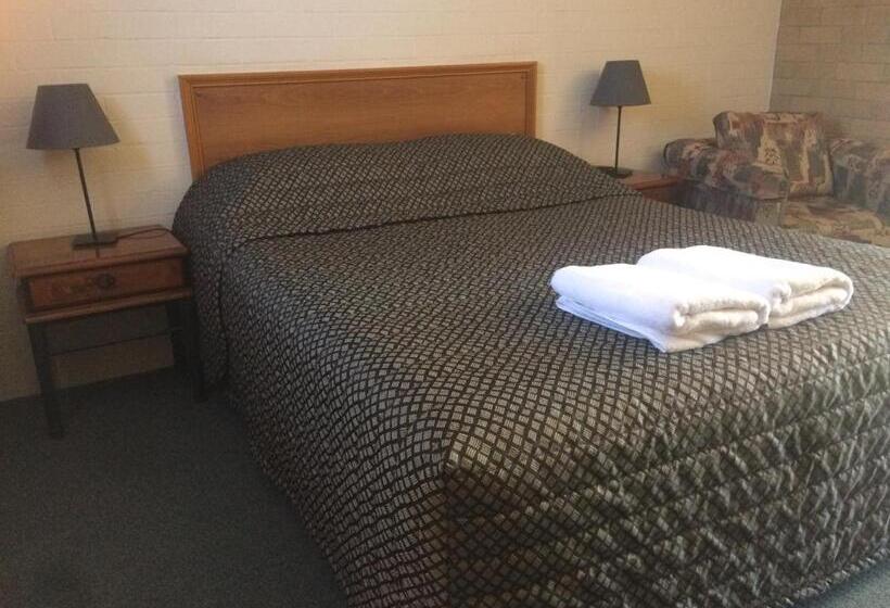 מוטל Alexander Motor Inn