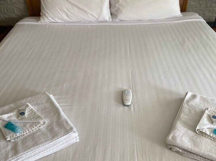 فندق على الطريق Alexander Motor Inn