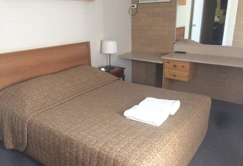 מוטל Alexander Motor Inn