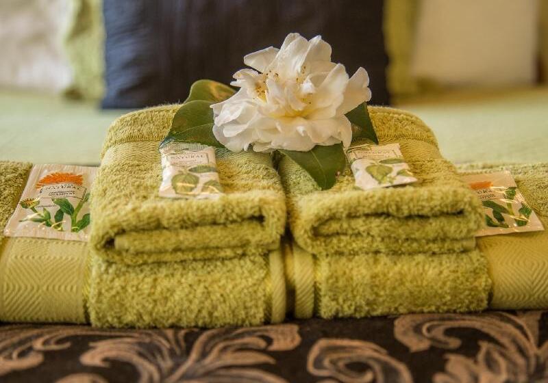 Мотель Apex On Fenton