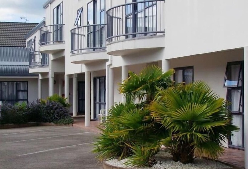 فندق على الطريق Sails Motor Inn