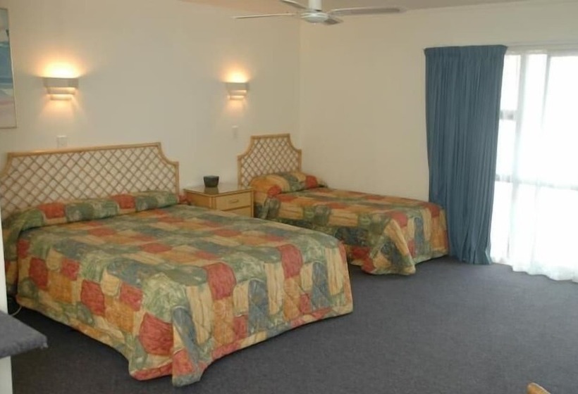 فندق على الطريق Sails Motor Inn