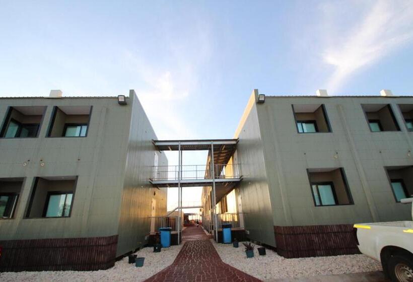 مُتل The Landing Port Hedland