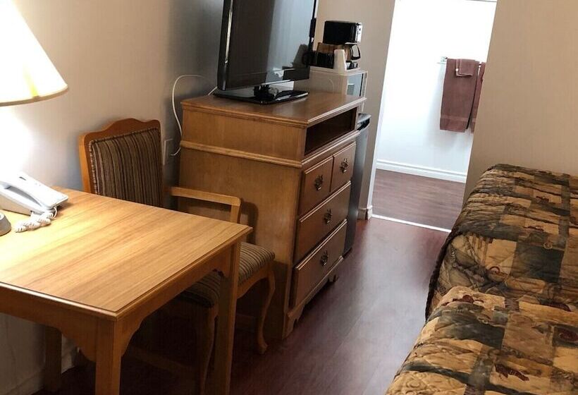 Motel8