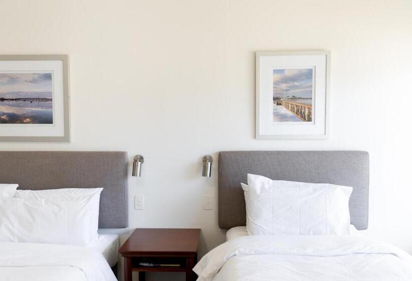 Pastoral Hotel Motel