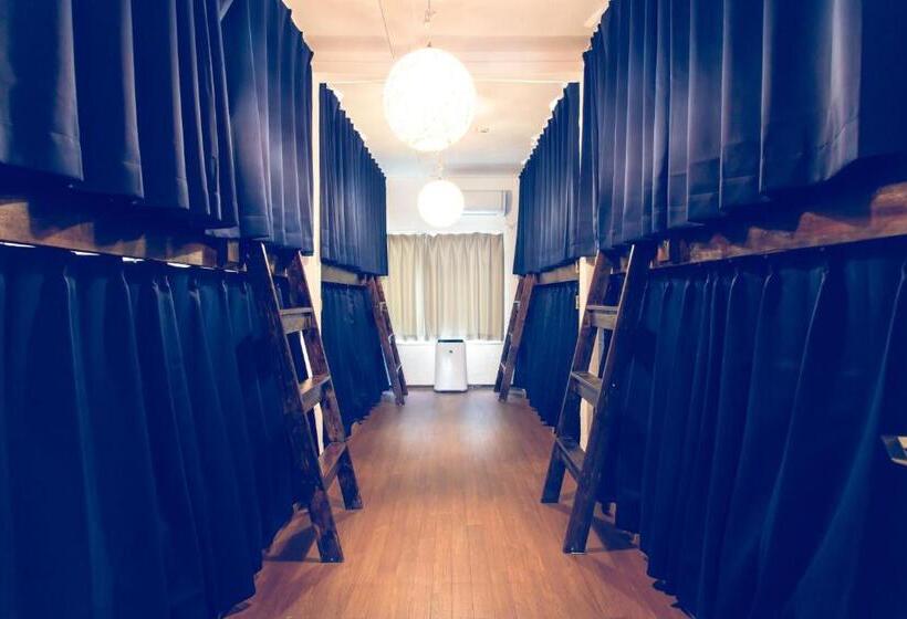 פנסיון Guest House Waya