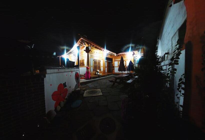 פנסיון Hanokguesthouse Jangsoo