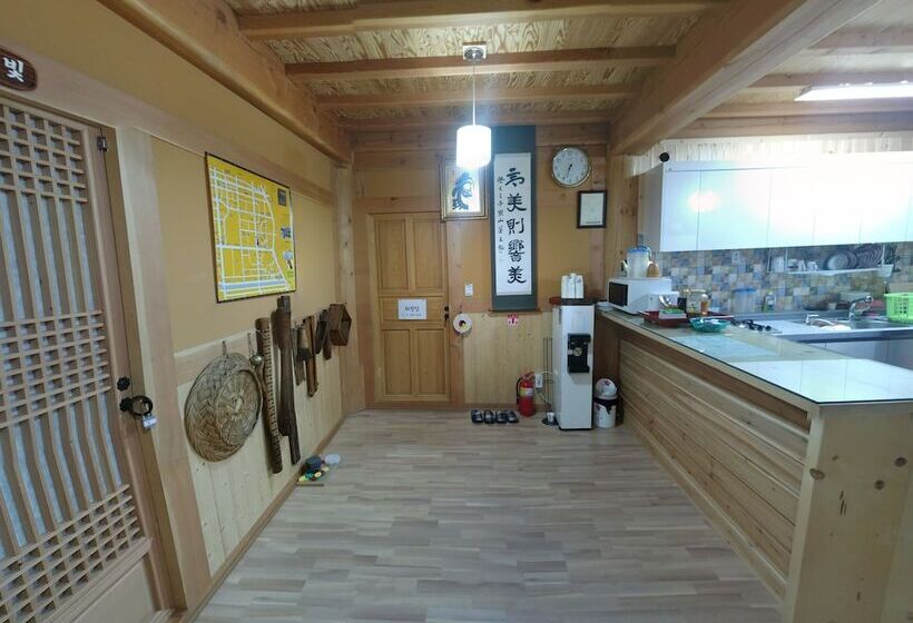 פנסיון Hanokguesthouse Jangsoo