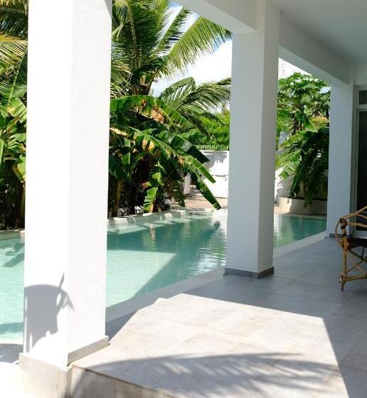 بنسيون Kobe House