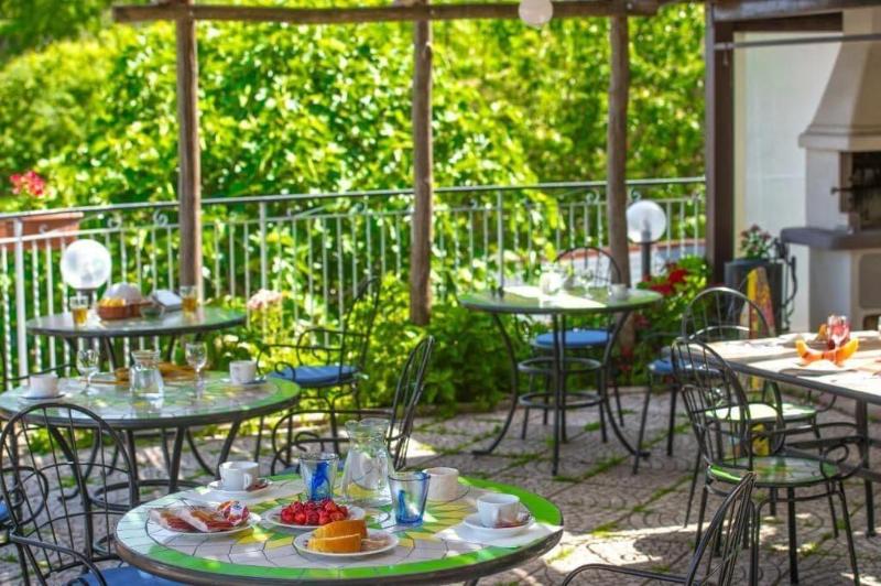 פנסיון Mamaral