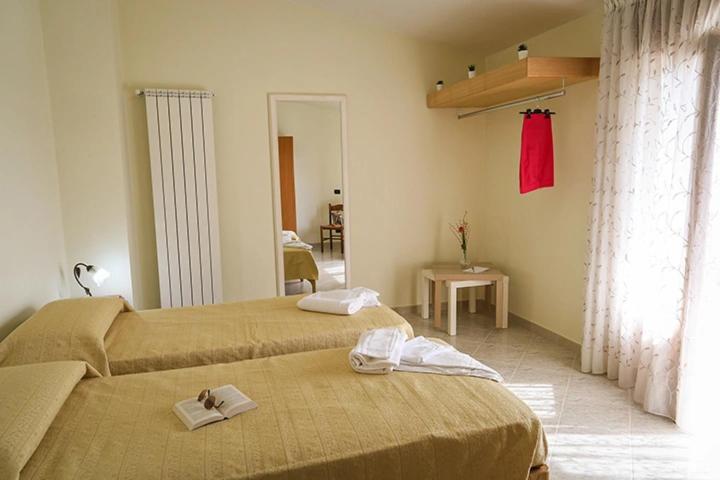 פנסיון Mamaral