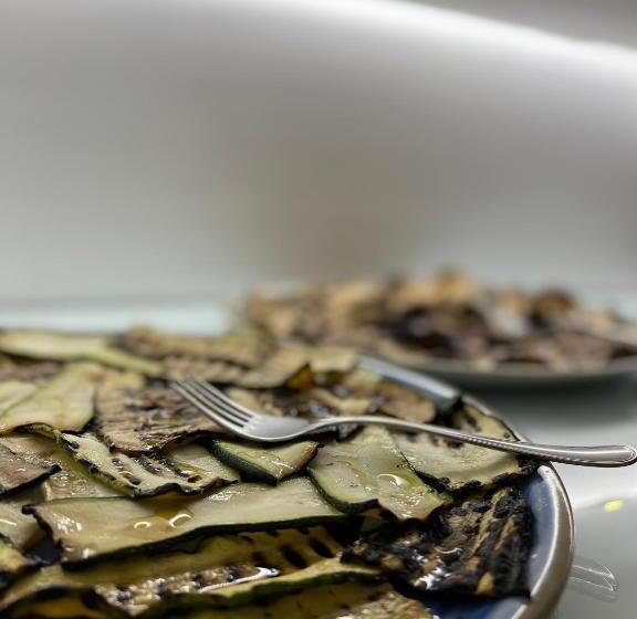 פנסיון Mamaral