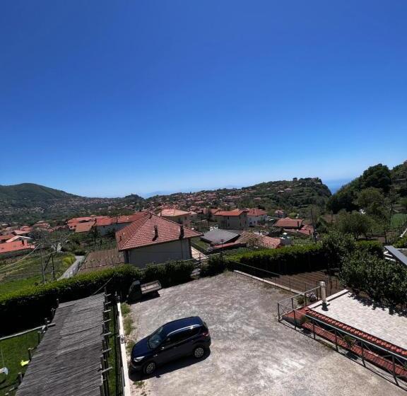 פנסיון Mamaral