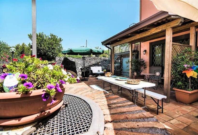 פנסיון Nake Residenza Artistica