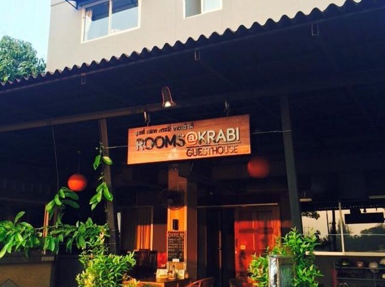 펜션 Rooms At Krabi Guesthouse