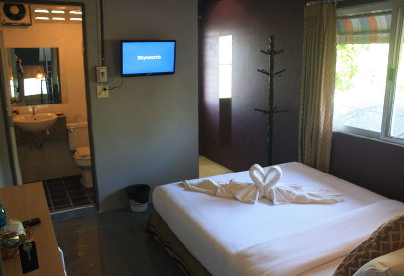 펜션 Rooms At Krabi Guesthouse