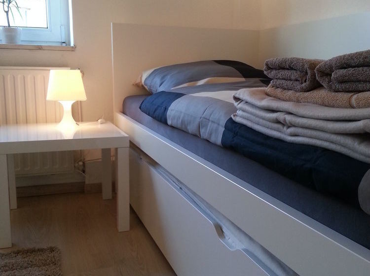 膳宿费 Schlafgelegenheit