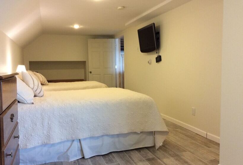 Pictured Rocks Bed And Breakfast