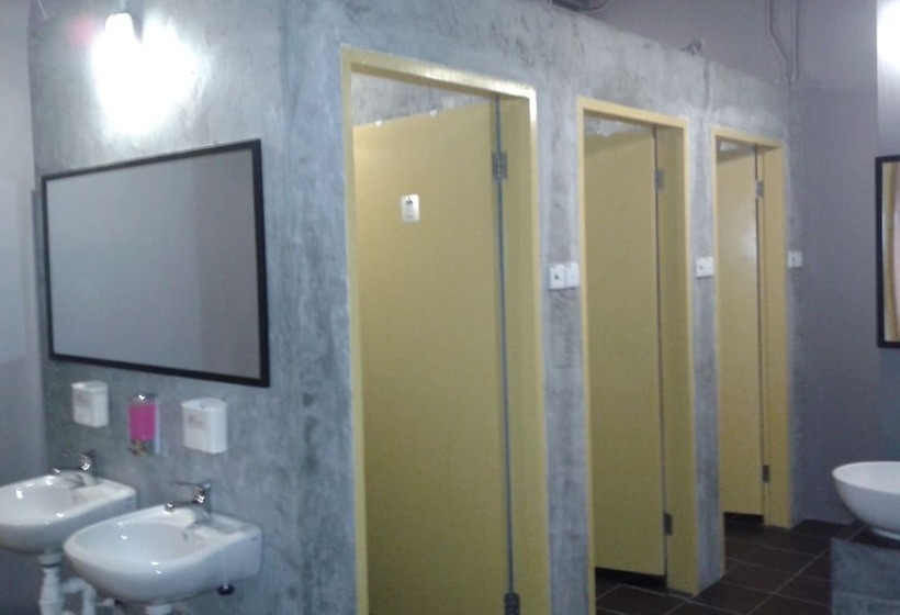 Skypod Hostel