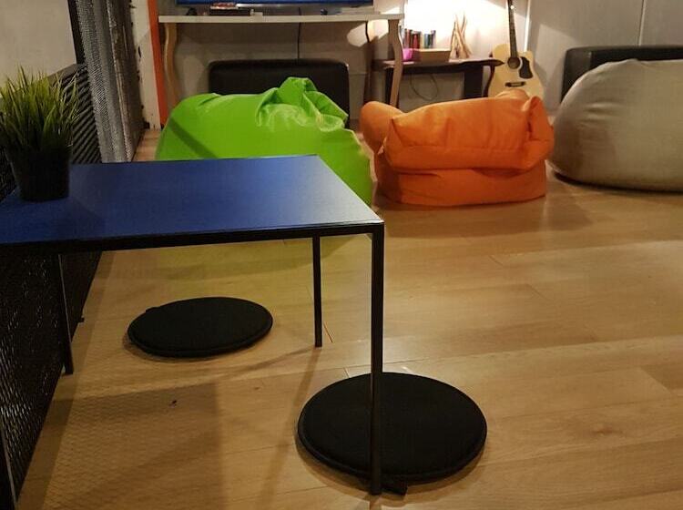 Skypod Hostel
