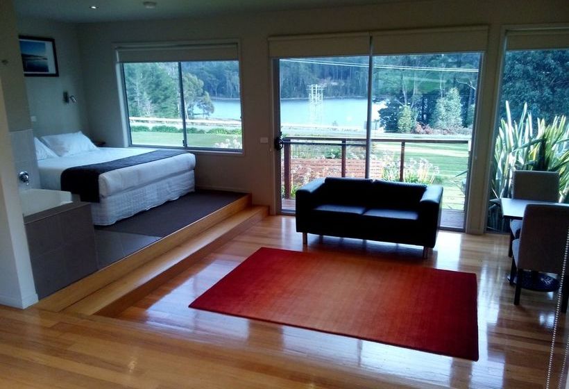 Little Norfolk Bay Events And Chalets