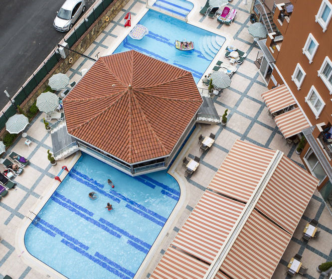 Villa Moonflower Aparts & Suites