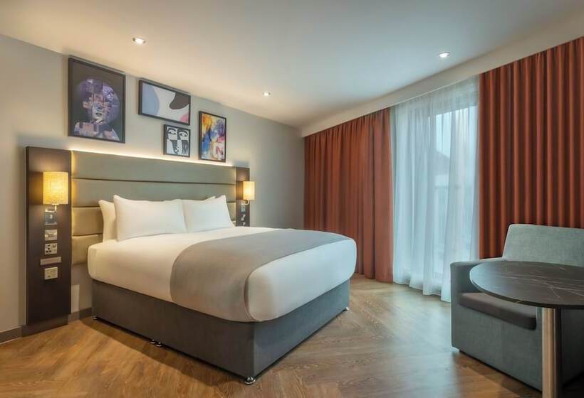 Maldron Hotel Finsbury Park, London