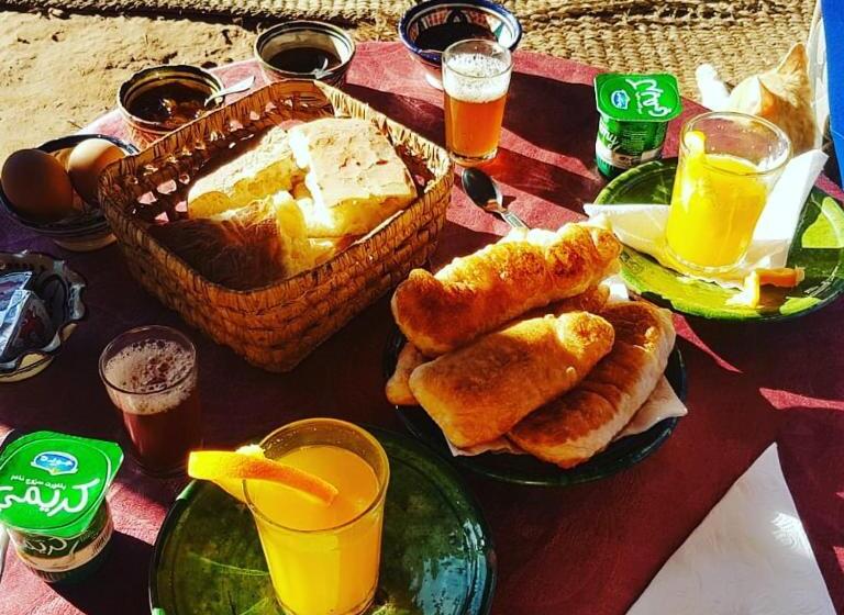 הוסטל Auberge Kasbah Dar Sahara Tours