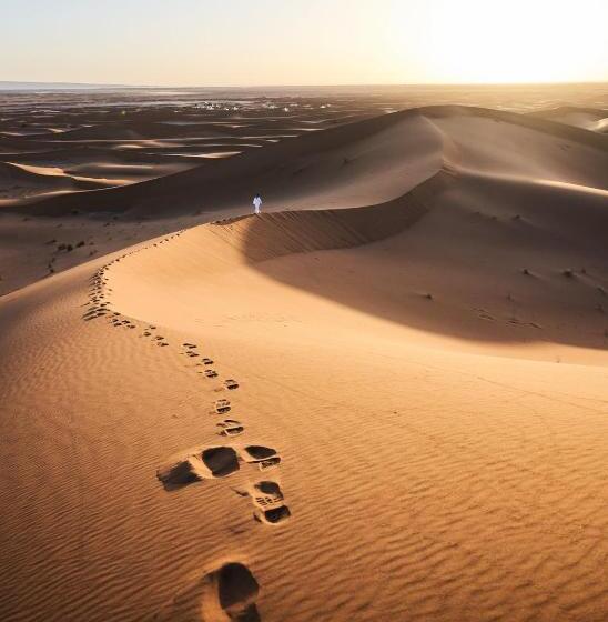 הוסטל Auberge Kasbah Dar Sahara Tours