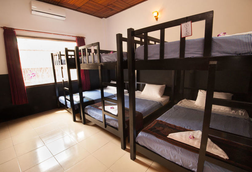 호스텔 Me Mates Villa