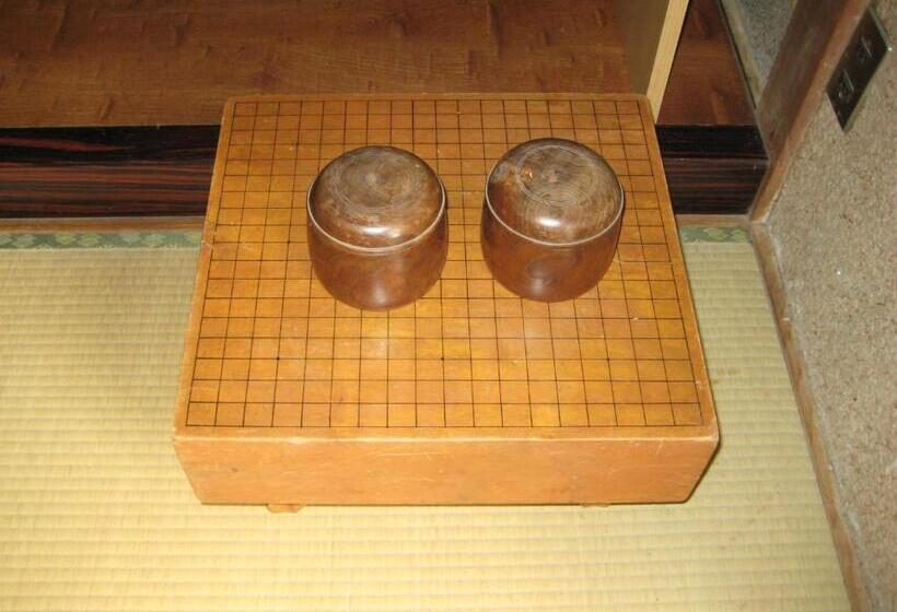 Общежитие Towadako Backpackers