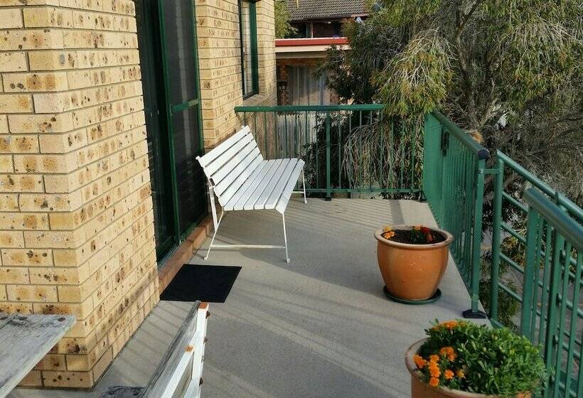 הוסטל Wandarrah Lodge