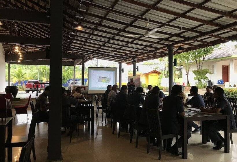 فندق صغير Xcape Resort At Taman Negara