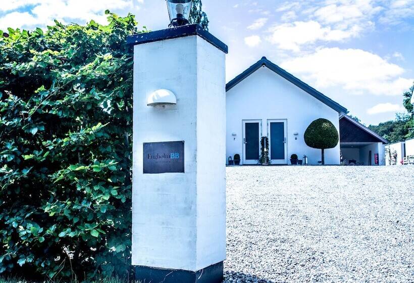 تختخواب و صبحانه Engholmbb