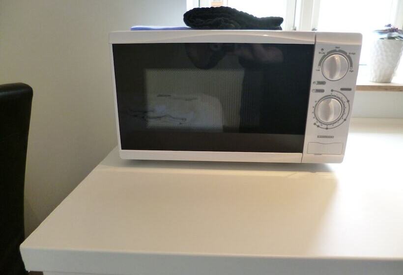 تختخواب و صبحانه Engholmbb