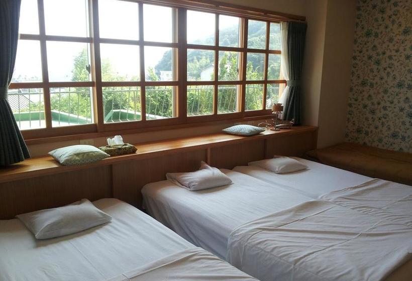 Bed and Breakfast Orange Pension