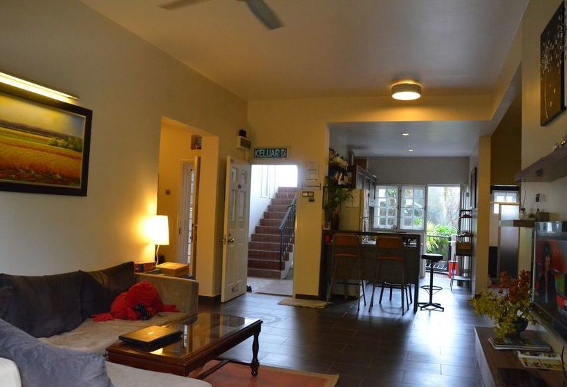 مبيت وإفطار Gerard S Place Roomstay