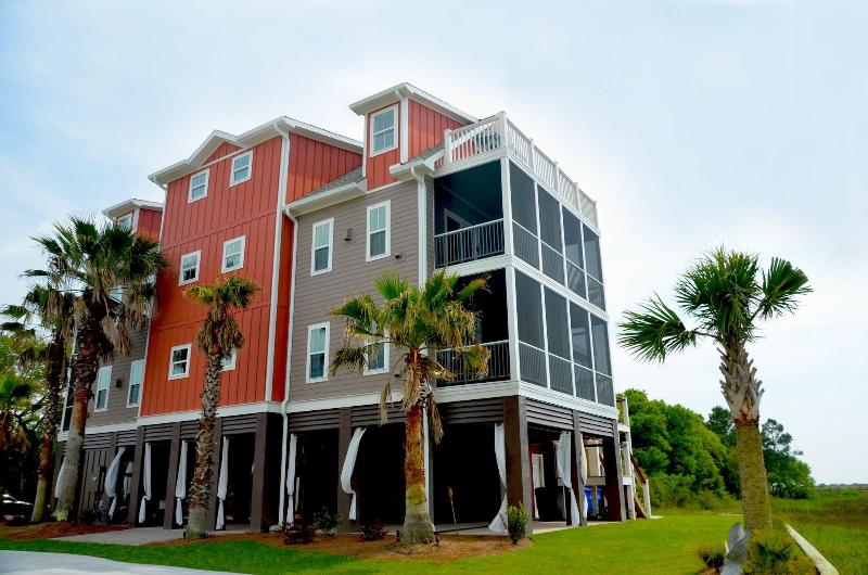 مبيت وإفطار Regatta Inn   Adults Only