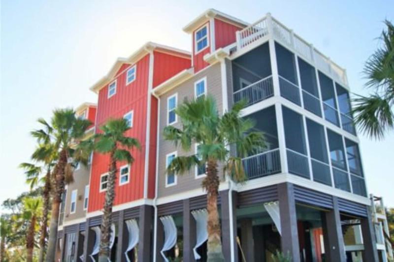 مبيت وإفطار Regatta Inn   Adults Only