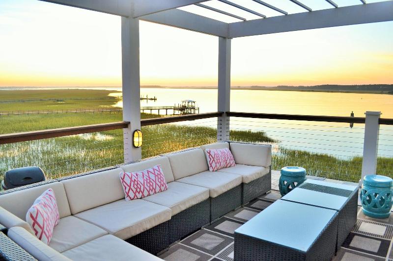 مبيت وإفطار Regatta Inn   Adults Only