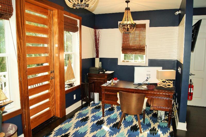 مبيت وإفطار Regatta Inn   Adults Only