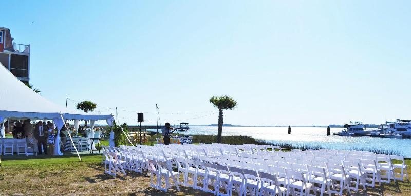 مبيت وإفطار Regatta Inn   Adults Only